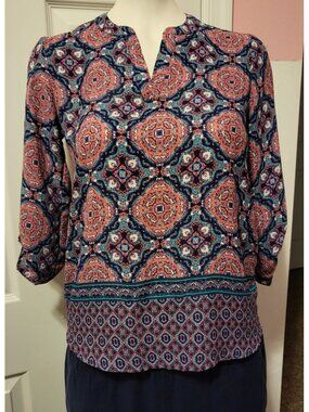 PINK ROSE Blouse Size XS Three-Quarter Sleeve Red & Blues V-Neck Geo Design NWOT